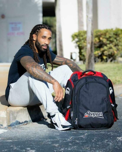 Sportovní batoh REVGEAR Travel Locker XL - "The Beast"