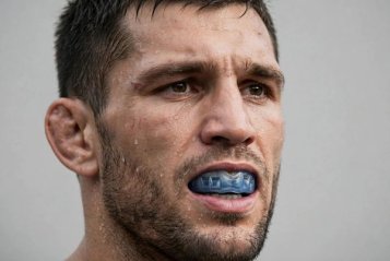 Chránič zubů podle sportu: box vs MMA vs BJJ vs Muay Thai