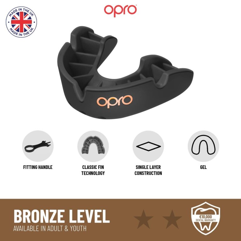 Opro Bronze UFC Senior mouth guard - white