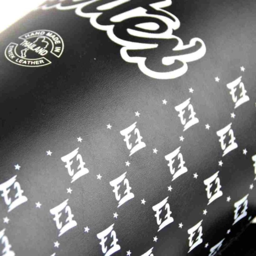 Fairtex sípcsontvédő SP5 - fekete - Méret: M