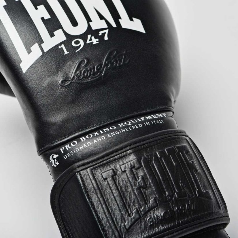 Leone The Greatest GN111 Boxing Gloves - black