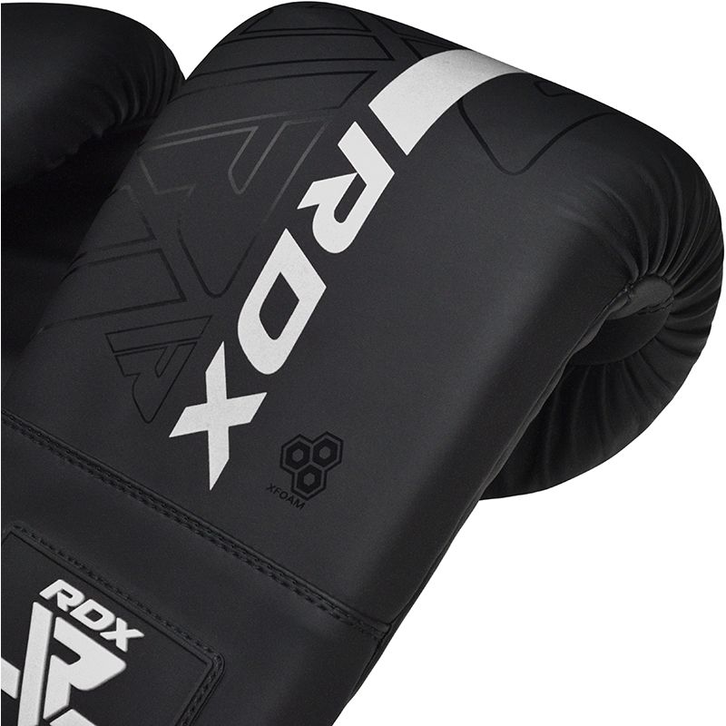 Vreckové rukavice RDX F6 Kara 4oz Čierna/biela