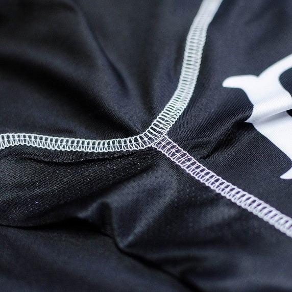 PRiDEorDiE Reckless Black and White Rashguard
