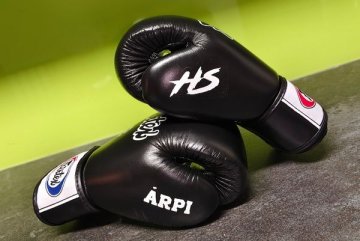 Numele tău pe echipament? Adaugă-l și arată cine ești!